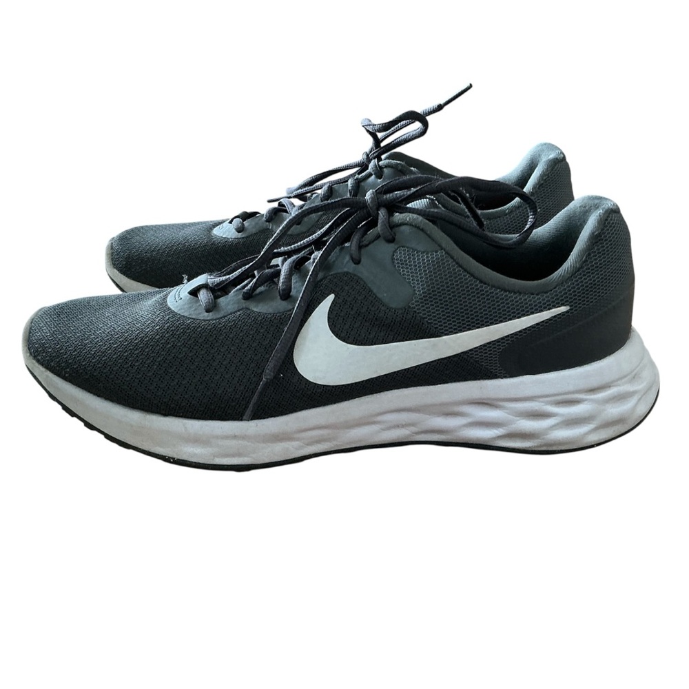 Nike Men's Revolution 6 Next Nature Running Sneakers Size 10.5 Gray